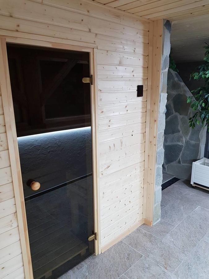 ホテル Statek 3 - Wellness & Spa Hluboká nad Vltavou エクステリア 写真