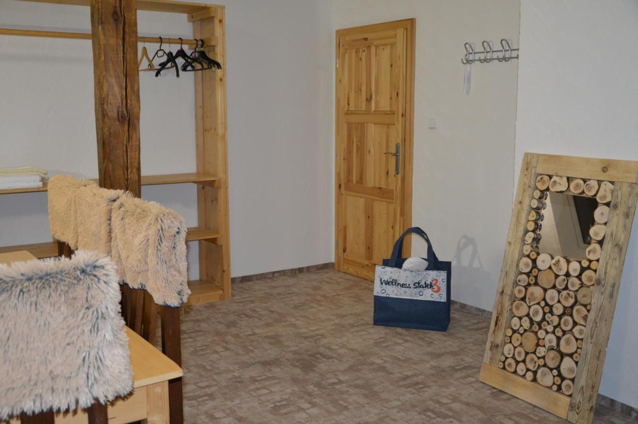 ホテル Statek 3 - Wellness & Spa Hluboká nad Vltavou エクステリア 写真