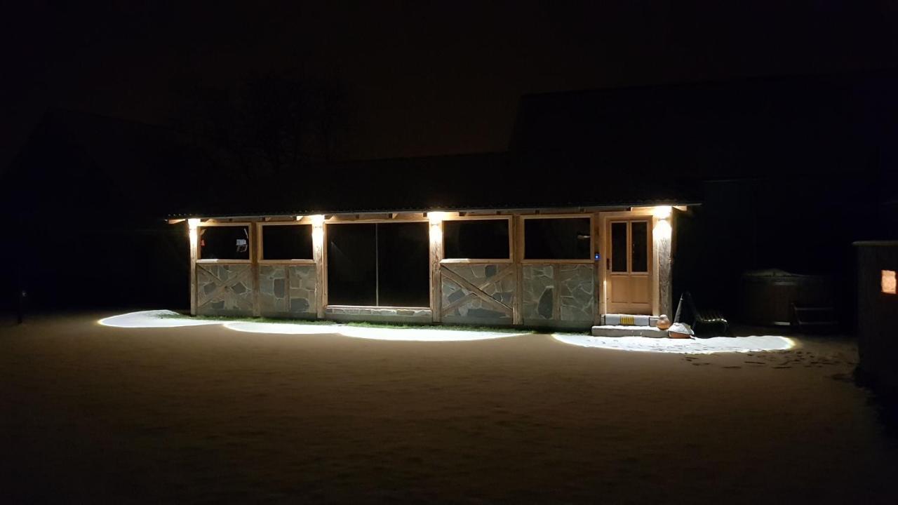 ホテル Statek 3 - Wellness & Spa Hluboká nad Vltavou エクステリア 写真