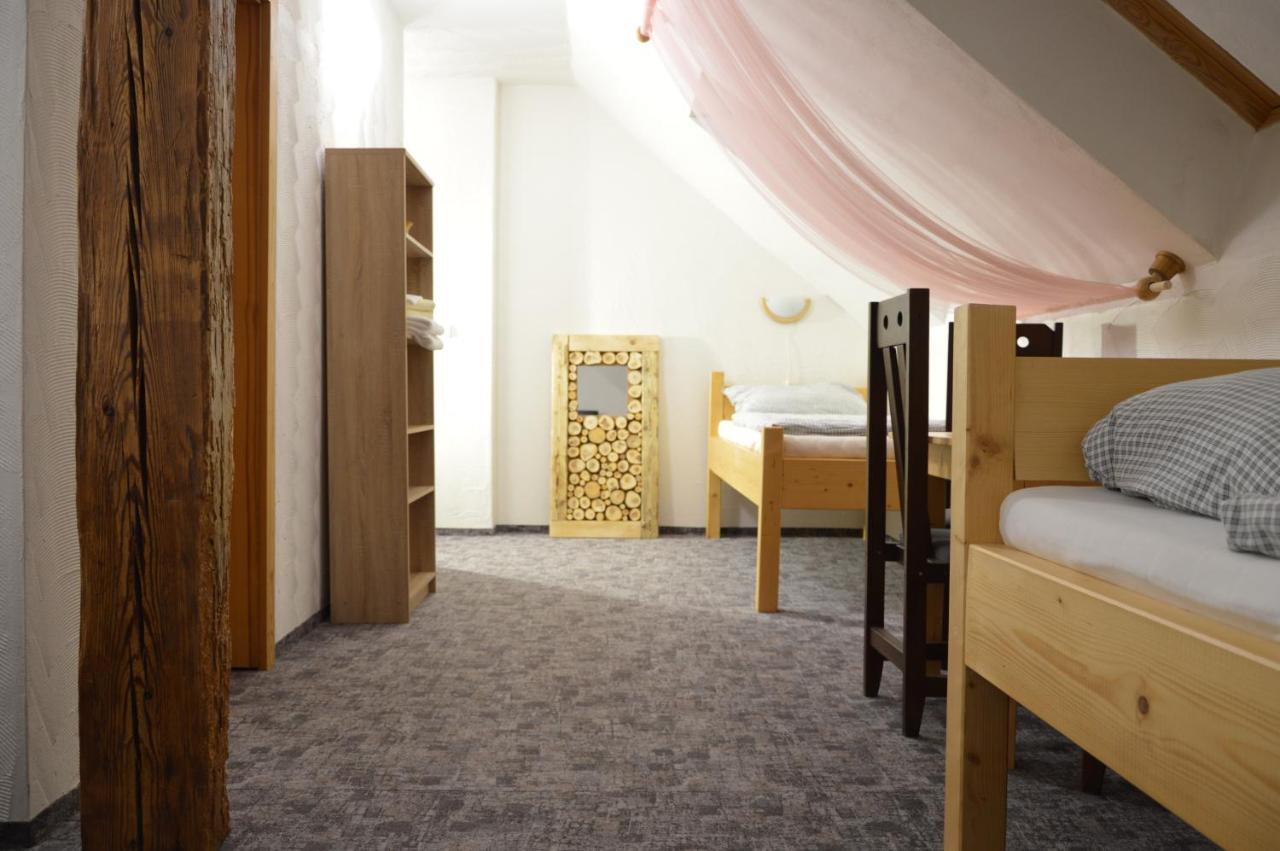 ホテル Statek 3 - Wellness & Spa Hluboká nad Vltavou エクステリア 写真